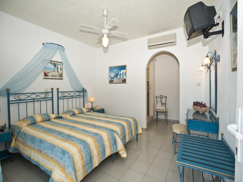 Vana Holidays 2* Ornos (Mykonos)