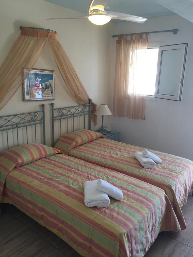 Vana Holidays 2* Ornos (Mykonos)